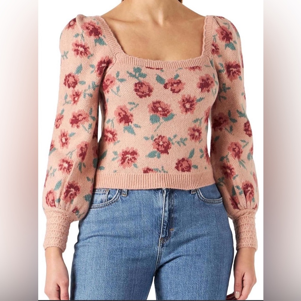 Willow & Wind floral rose cropped puff sleeve sweater